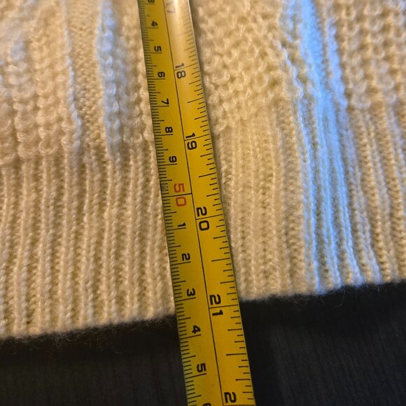 NWT Yellow Knit Loose Fit Sweater - Picture 9 of 9